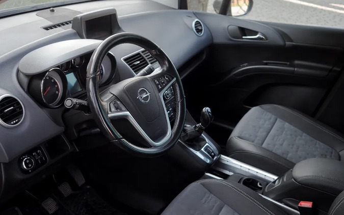 Opel Meriva cena 21900 przebieg: 169883, rok produkcji 2010 z Knurów małe 742